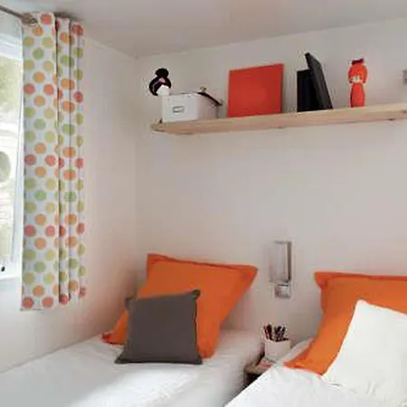 Mobil-home Climatise, Animaux Admis - 6 Pers. - Api-1-52-2384 *