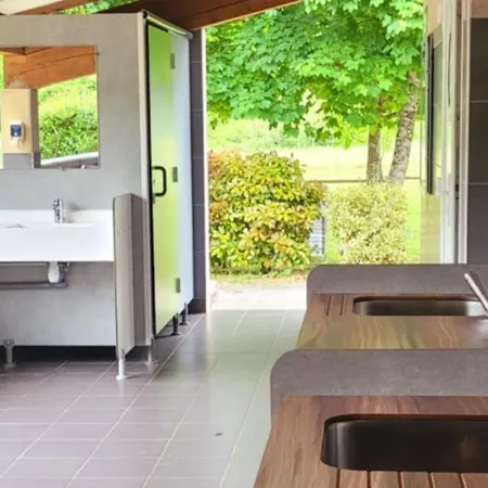 Κάμπινγκ Mobil-home Climatise, Animaux Admis - 6 Pers. - Api-1-52-2384 Les Vans